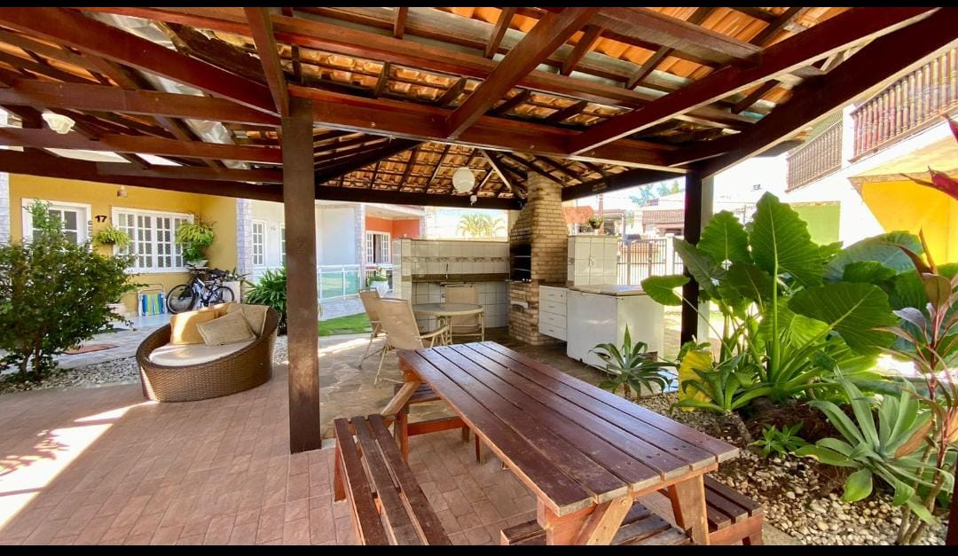 Casa no Condomínio Saint Troppez - cozinha