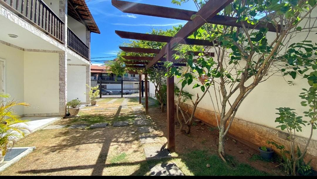 Casa no Condomínio Saint Troppez - varanda