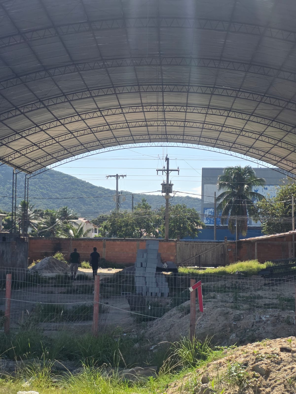 GALPÃO COMERCIAL – SÃO PEDRO DA ALDEIA - foto 1